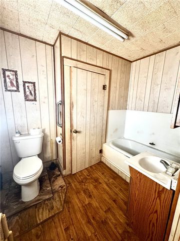 1580 Middle, George West, TX 78022