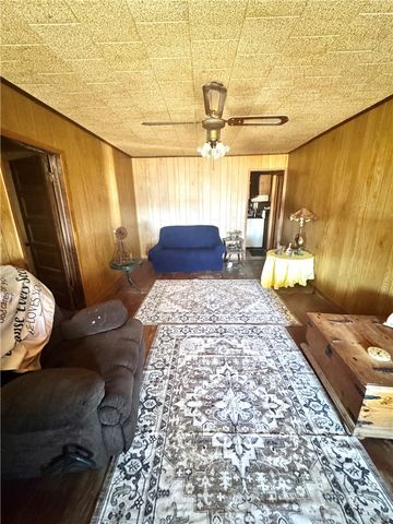 1580 Middle, George West, TX 78022