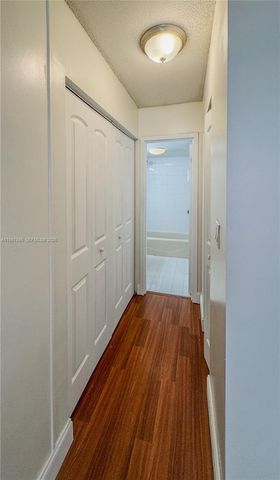 2935 NE 163rd Street 4T, North Miami Beach, FL 33160