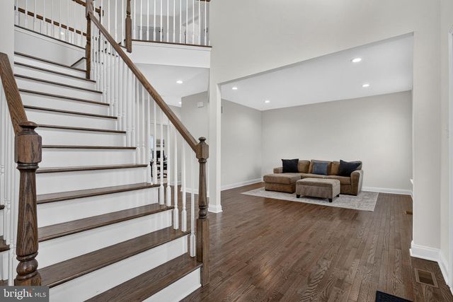 4 CHARLOTTE CT, Marlton, NJ 08053
