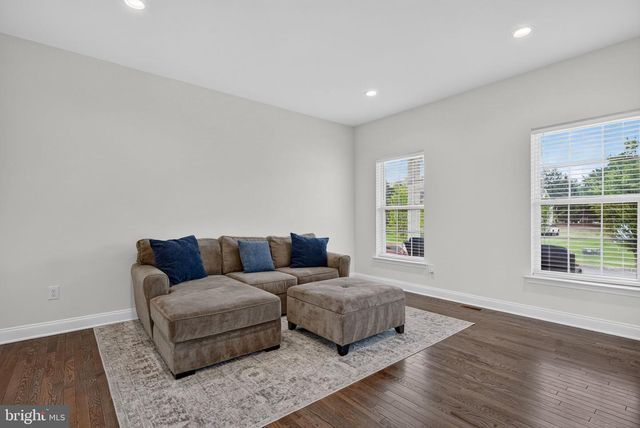4 CHARLOTTE CT, Marlton, NJ 08053