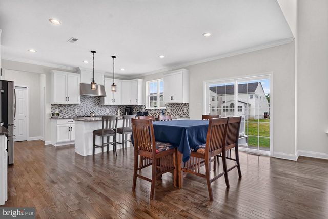 4 CHARLOTTE CT, Marlton, NJ 08053
