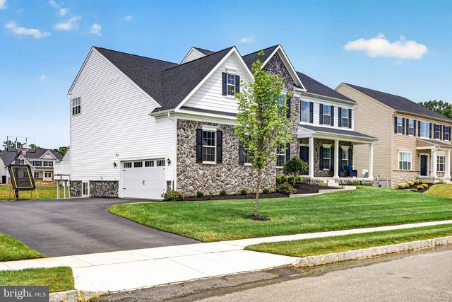 4 CHARLOTTE CT, Marlton, NJ 08053