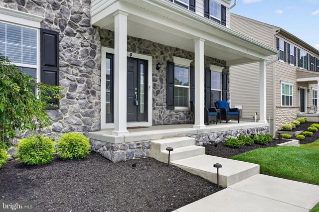4 CHARLOTTE CT, Marlton, NJ 08053