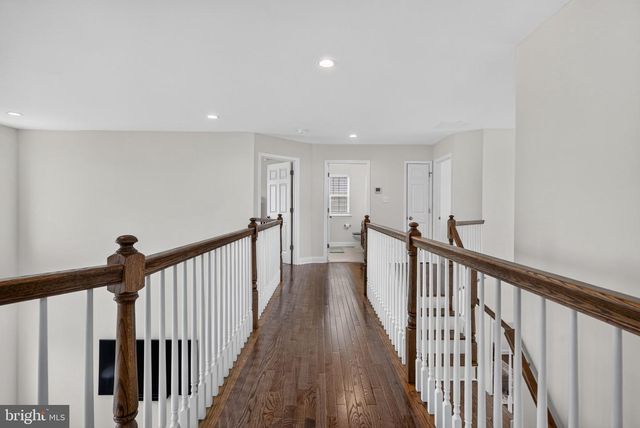 4 CHARLOTTE CT, Marlton, NJ 08053