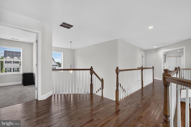 4 CHARLOTTE CT, Marlton, NJ 08053
