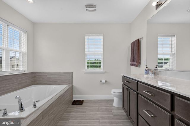 4 CHARLOTTE CT, Marlton, NJ 08053