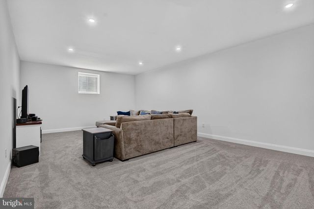 4 CHARLOTTE CT, Marlton, NJ 08053