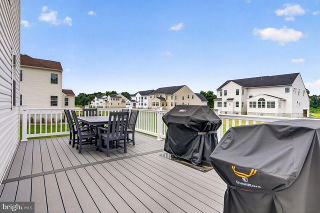 4 CHARLOTTE CT, Marlton, NJ 08053