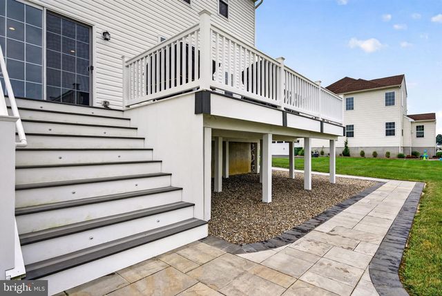 4 CHARLOTTE CT, Marlton, NJ 08053