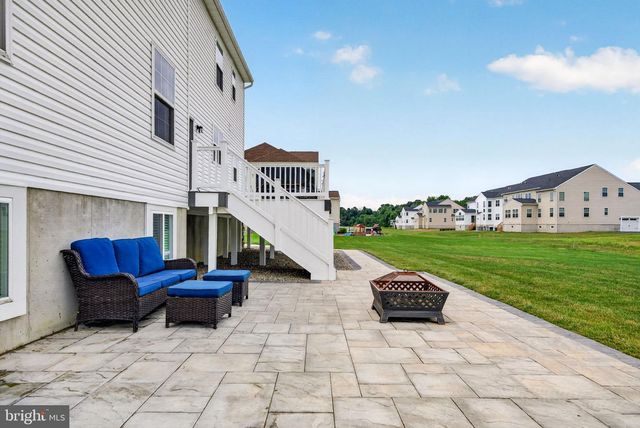 4 CHARLOTTE CT, Marlton, NJ 08053