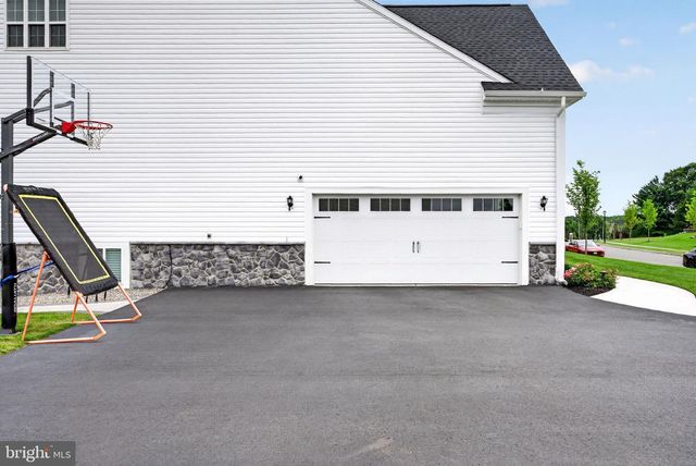 4 CHARLOTTE CT, Marlton, NJ 08053