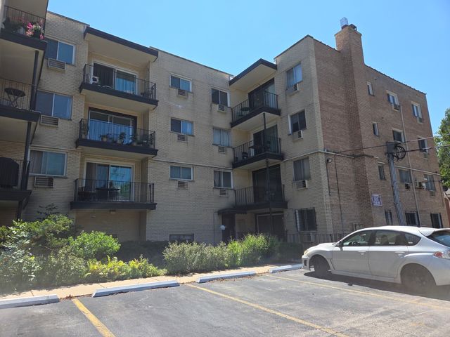 1340 W Touhy Avenue 302, Chicago, IL 60626