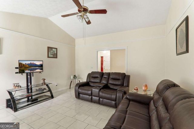 1158 Park Forest Drive NW, Lilburn, GA 30047