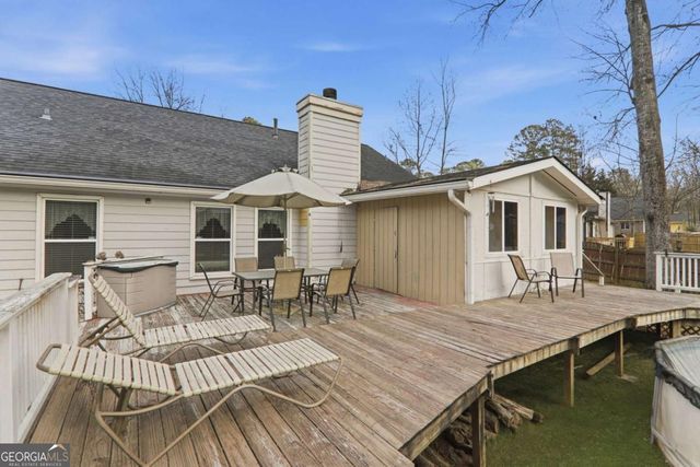 1158 Park Forest Drive NW, Lilburn, GA 30047