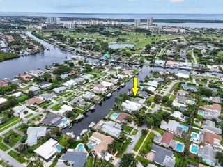 717 Robin Way, North Palm Beach, FL 33408