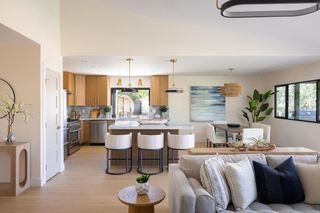 1502 Vanessa Cir, Encinitas, CA 92024