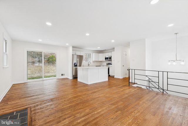 4704 TAMWORTH CT, Temple Hills, MD 20748