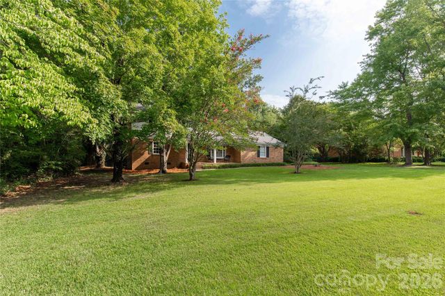 1214 Hawthorne Road, Lancaster, SC 29720