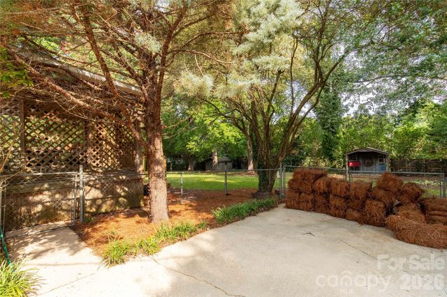 1214 Hawthorne Road, Lancaster, SC 29720