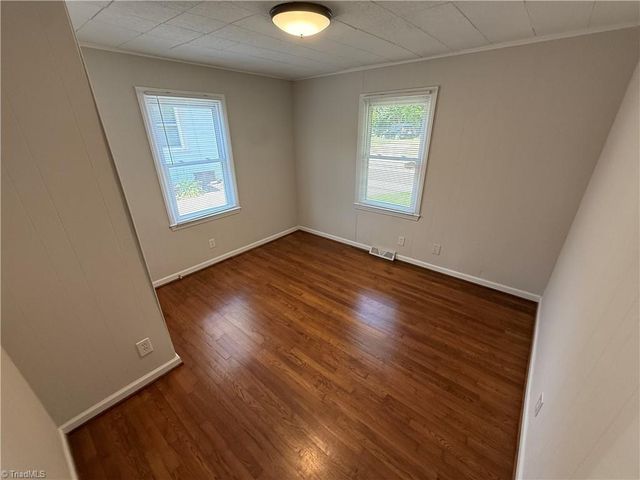 651 S Sunset Drive, Winston-salem, NC 27103