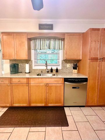 142 Southaven Avenue, Medford, NY 11763