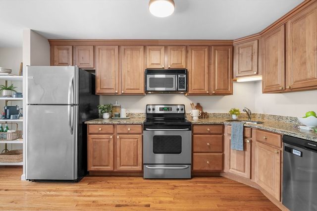 12 Cox Ct PHA, Beverly, MA 01915