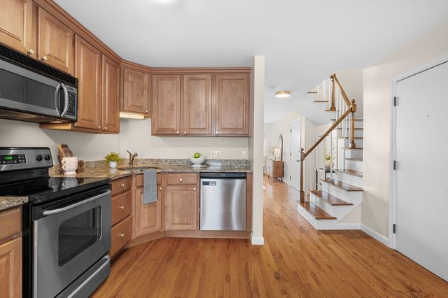 12 Cox Ct PHA, Beverly, MA 01915