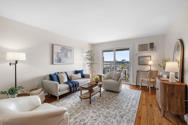 12 Cox Ct PHA, Beverly, MA 01915