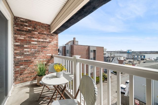 12 Cox Ct PHA, Beverly, MA 01915