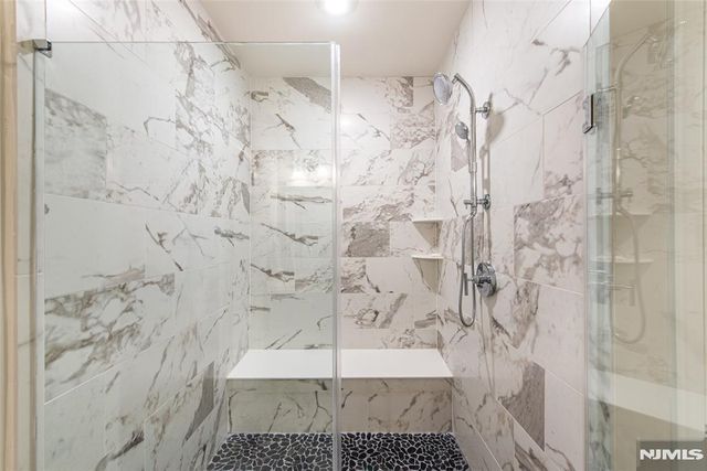 44 Hazy Gate Terrace, Franklin Lakes, NJ 07417