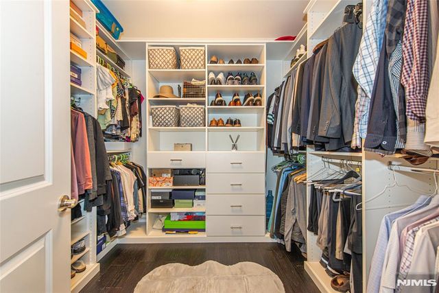 44 Hazy Gate Terrace, Franklin Lakes, NJ 07417