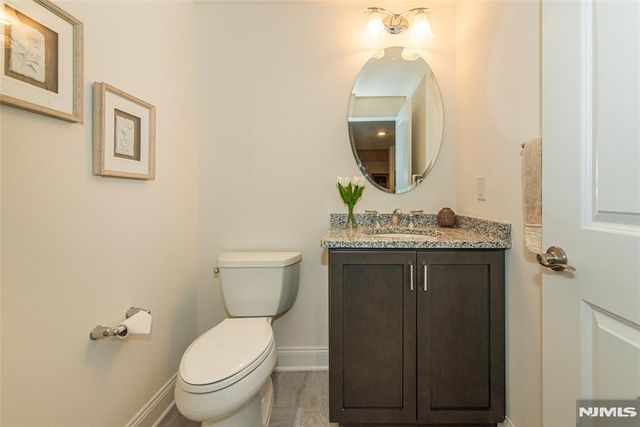 44 Hazy Gate Terrace, Franklin Lakes, NJ 07417