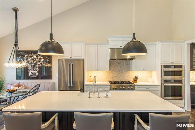 44 Hazy Gate Terrace, Franklin Lakes, NJ 07417