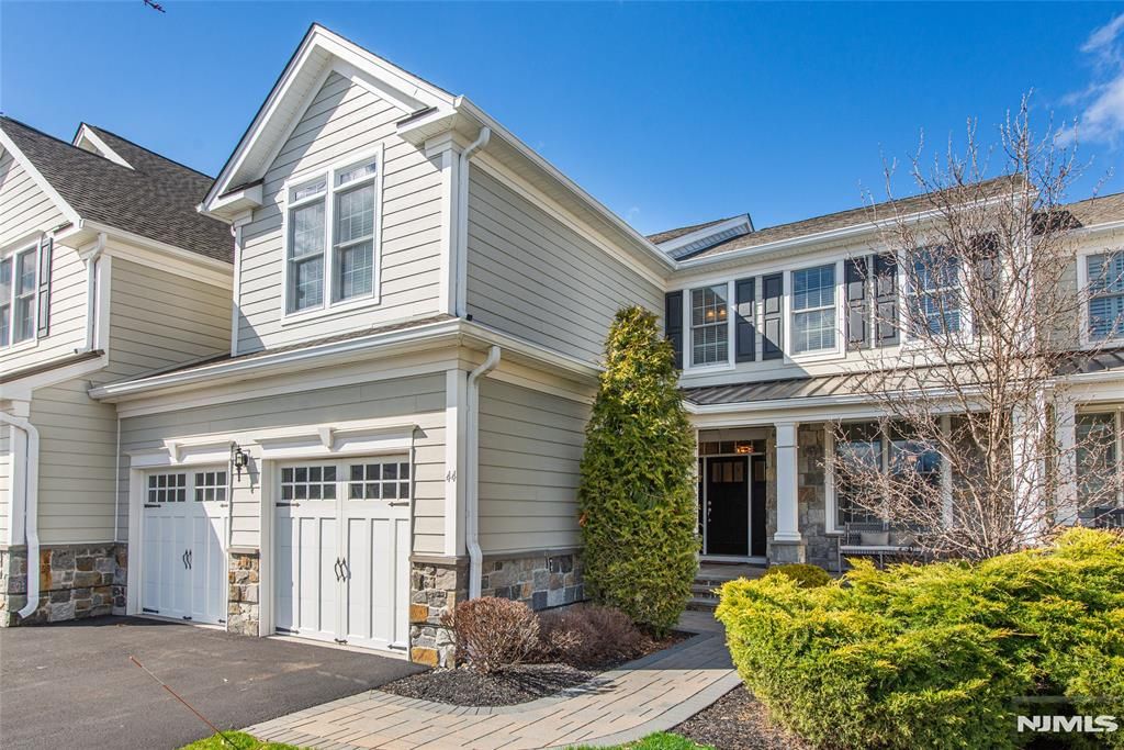 44 Hazy Gate Terrace, Franklin Lakes, NJ 07417