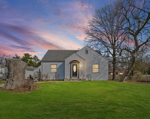 1608 W SPRINGFIELD, Champaign, IL 61821