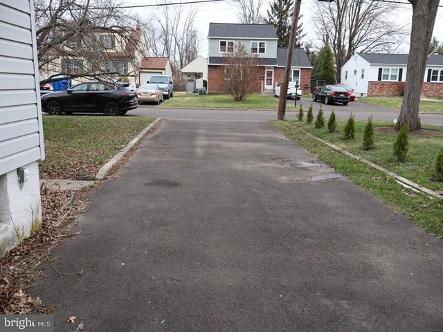 466 NEMORAL ST, Warminster, PA 18974