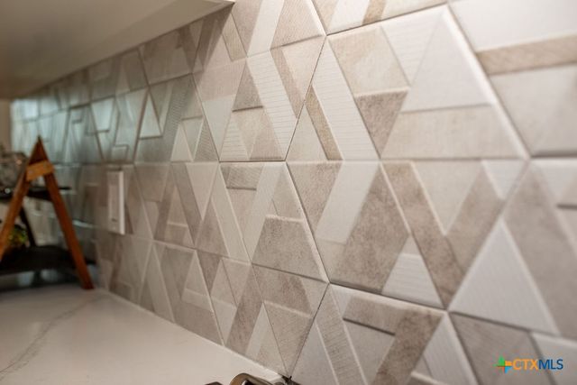 107 Opal Way, Port Lavaca, TX 77979