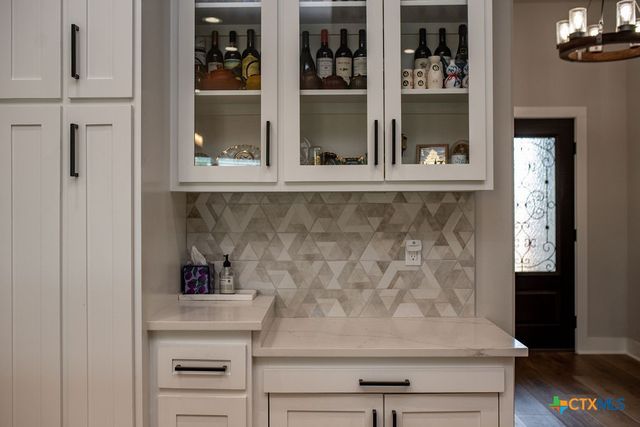 107 Opal Way, Port Lavaca, TX 77979