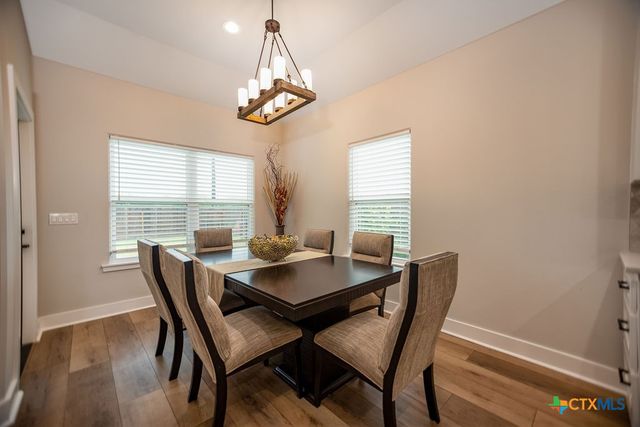 107 Opal Way, Port Lavaca, TX 77979