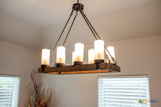 107 Opal Way, Port Lavaca, TX 77979