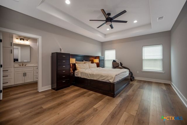 107 Opal Way, Port Lavaca, TX 77979