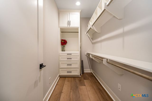 107 Opal Way, Port Lavaca, TX 77979