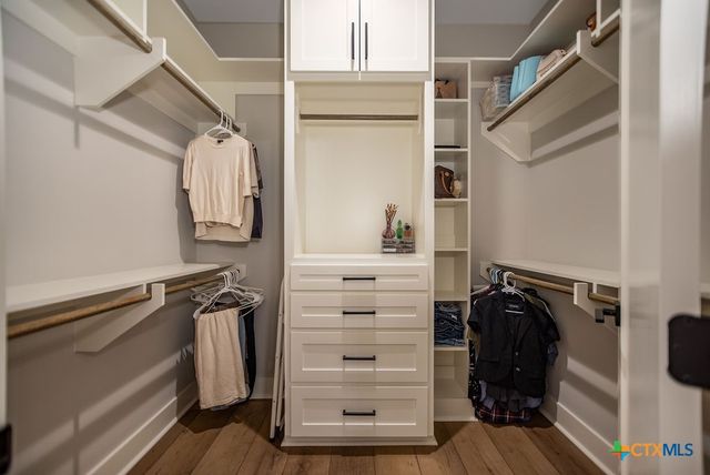 107 Opal Way, Port Lavaca, TX 77979