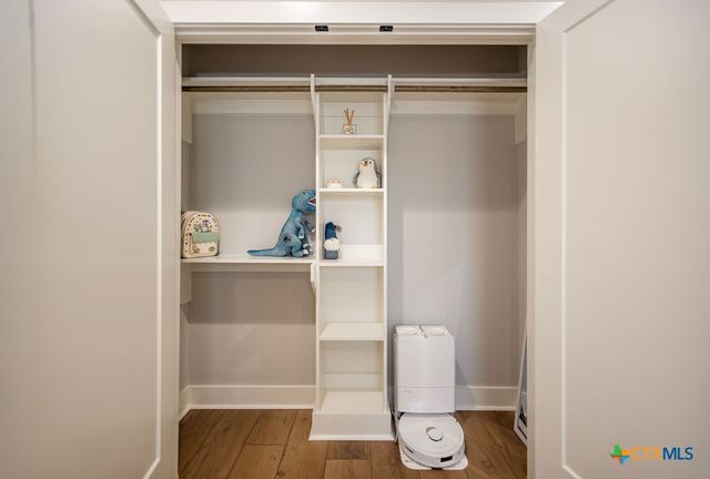 107 Opal Way, Port Lavaca, TX 77979