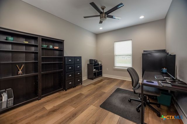 107 Opal Way, Port Lavaca, TX 77979