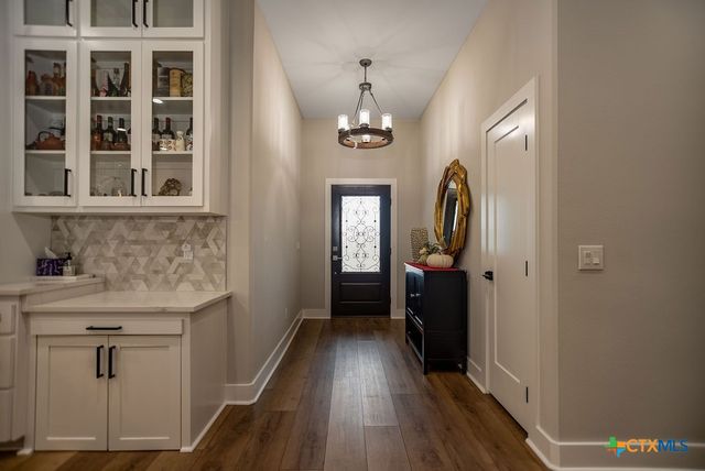 107 Opal Way, Port Lavaca, TX 77979