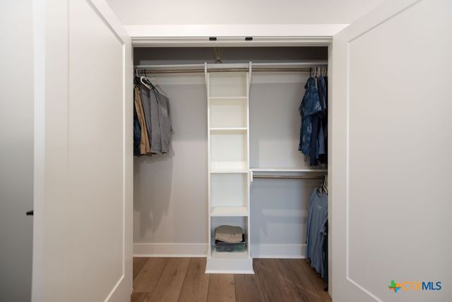 107 Opal Way, Port Lavaca, TX 77979