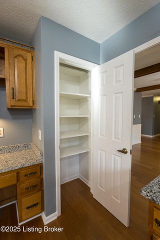 7209 Old N Church Rd, Louisville, KY 40214