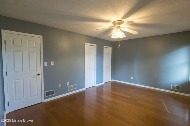 7209 Old N Church Rd, Louisville, KY 40214